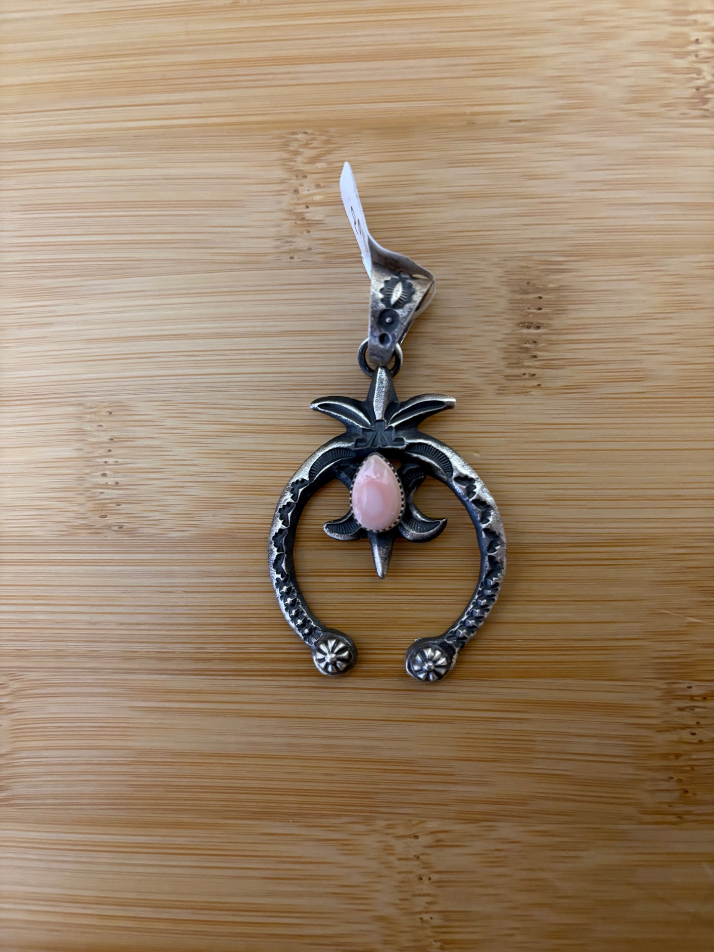 Pink Conch Naja
