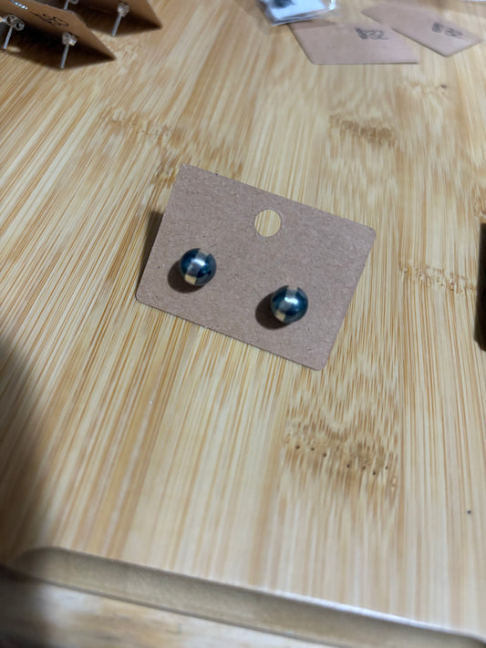 8mm Navajo Pearl Earrings