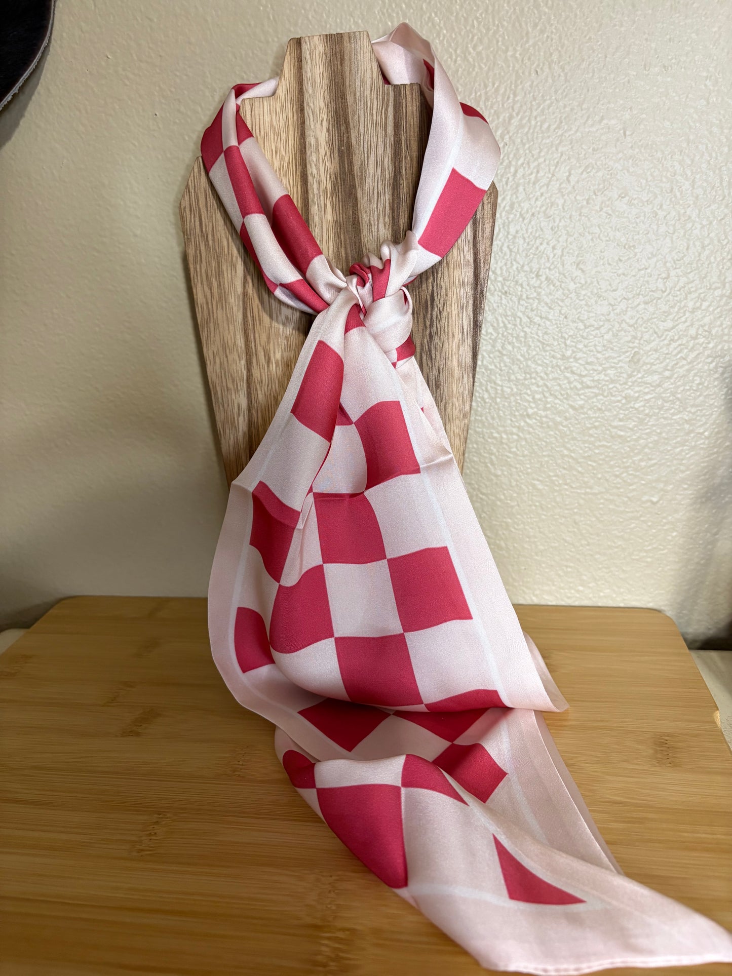 Pink Checkered Twilly